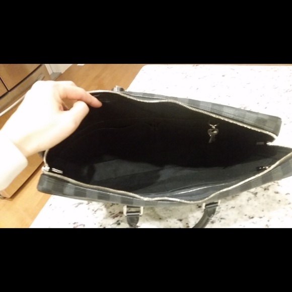 AUTHENTIC LOUIS VUITTON Men’s bag - Picture 3 of 9